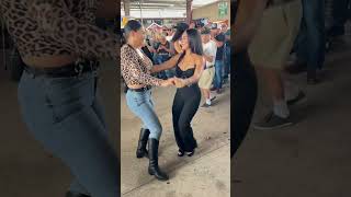 Lindas las dos en la pulga de alamo Tx dance 956valley dancemusic lapulgayoutubeshortsvideo [upl. by Aliuqa]