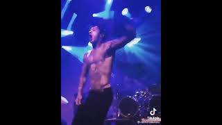 Ronnie RadkeFalling In Reverse performing quotAlonequot live 2018 [upl. by Couture]