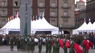 Ceremonia de Arriamiento de la Bandera de México Feria de las Culturas Amigas 2014 [upl. by Gunther]