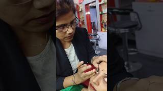 Eyelashes kaise lgaye youtubevideo threading eyelashes eyemakeup [upl. by Sirahc]