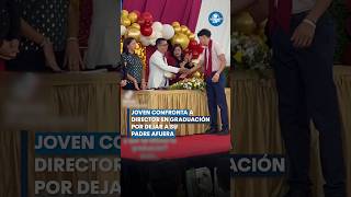 Por esta razón joven no saludó a director en su graduación shorts [upl. by Lateh]