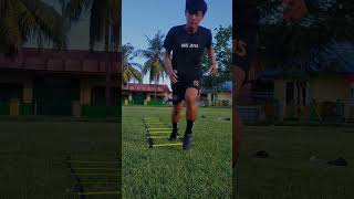 MAIN BOLA GA ASIK KALO GA PAKE ASICSGlobal ASICSIndonesia asics youtubeshorts shortvideo [upl. by Leona]