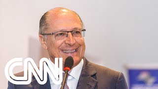 Com saída de Alckmin PSB testa chapa com Lula  CNN 360° [upl. by Sille628]