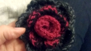 CROCHET FLOWER BROOCH ENGLISH VERSION [upl. by Curt]