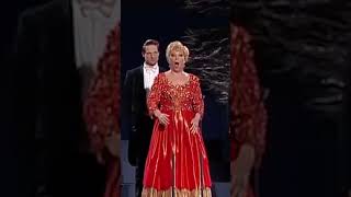 Mirella FRENI and Marcelo ALVAREZ under the baton of Claudio ABBADO in BRINDISI by Traviata opera [upl. by Randie797]