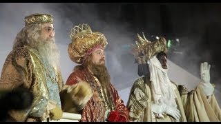 Madrid three kings parade  Cabalgata de los Reyes Magos Madrid Spain tourism  Spanish travel video [upl. by Rosalinde]