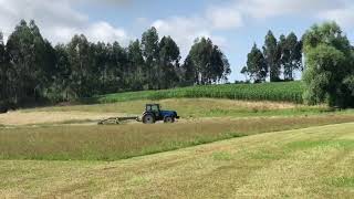 Valtra 8050 kuhn ga 7301 [upl. by Stoller829]