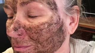 SeneGence SeneDerm Solutions Facial Resurfacer Black Volcanic Ash MicroDermabrasion Lip Lady Canada [upl. by Chico]