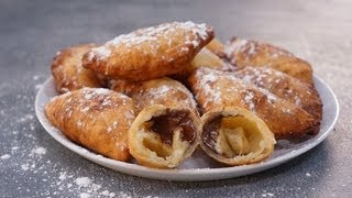 Recette rapide des empanadas banane nutella  beignets [upl. by Refinnaej]