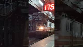 trending train 12339 Howrah Coalfield Express vandebharatexpressfullspeed expresstrainshotsfeed [upl. by Nnanaej296]