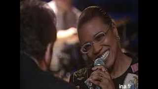 CLAUDE NOUGARO autour de minuit avec DEE DEE BRIDGEWATER [upl. by Mariand]