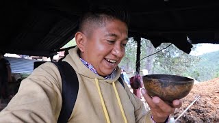 Probando uno de los mejores mezcales de la Sierra de Guerrero el mezcal de Tlacotenco SUSCRÍBETE [upl. by Rubliw]