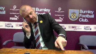 Sean Dyche answers journalists phone [upl. by Sibyl]