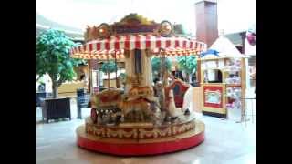 Le carrousel de Sophie  Chevaux de bois  manège à louer 06 62 09 92 58 [upl. by Harrington564]