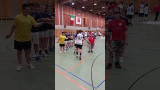 Handball Länderspiel Deutschland Italien U20 in Landshut Einlauf der squadra azzurra [upl. by Corson]