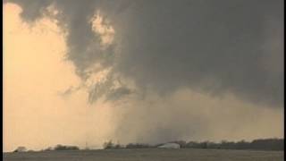 Sedalia MO Tornado March 12 2006 [upl. by Robbert455]