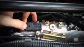 How to clean Mitsubishi Evo 5 6 MASS MAF sensors [upl. by Clevie]