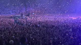 Foo Fighters  London Stadium  Best of You chorus June 20 2024  view of crowd [upl. by Ijan]