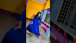 Hothon per Aisi Baat Main Daba Ke Chali Aayi dancetrisha shortsvideo bollywoodance viralvideo [upl. by Asirehc831]