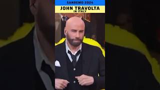 🇮🇹 JOHN TRAVOLTA BALLA CON AMADEUS E FIORELLO  SANREMO 2024 shorts [upl. by Jarrod]