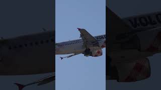 VOLOTEA AIRBUS A320 TAKE OFF a320 airbus volotea planespotting aviationlovers aviation [upl. by Adnima767]