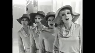 Les Parisiennes  Borsalino 1970 [upl. by Anelhtak]