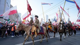 Pologne  lextrêmedroite fête lindépendance alors que le sentiment antiUE progresse [upl. by Fabria173]