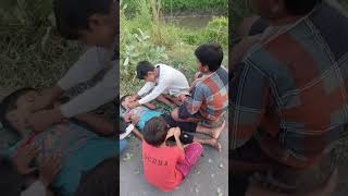 ভাইরে আমার ভাইকে সাপে কেটেছেtinku Tumkur video Bangla video natok Bangla viral 🤪🤪🤪 [upl. by Nehpets994]