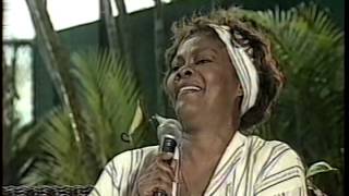 DIONNE WARWICK THATS WHAT FRIENDS IN BRASIL VERSÃO BOSSA NOVA [upl. by Sivahc91]