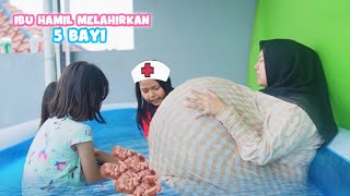 IBU HAMIL MELAHIRKAN 5 BAYI DIKOLAM RENANG [upl. by Eannej]