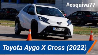 Toyota Aygo X Cross 2022  Maniobra de esquiva moose test y eslalon  km77com [upl. by Namus344]