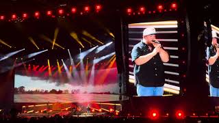 “Ain’t no love in Oklahoma” Luke Combs live Los Angeles Sofi Stadium [upl. by Ennairej]