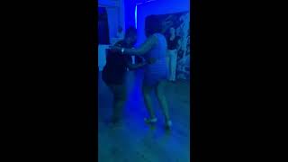 BACHATA DOMINICANA CON SWING  Rosali amp Edwin [upl. by Akinot69]