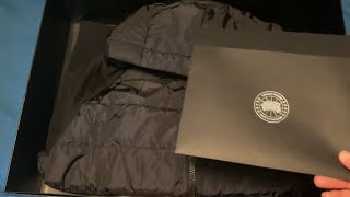 Canada Goose Hybridge Coat  4K Unboxing [upl. by Anigal]