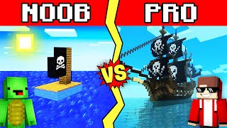 PIRATES SHIP Build Battle In Minecraft  NOOB VS PRO CHALLENGE  Maizen Mizen Mazien Parody [upl. by Gilles]