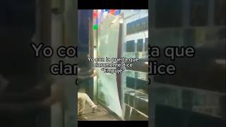 CUANDO LA PUERTA DICE EMPUJE 🗣🤣🤪 humor edit viral viralshorts [upl. by Hteazile]