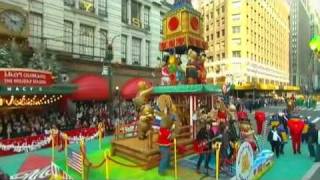 Jonas Brothers  S O S Live At Macys Thanksgiving Day Parade 22 Nov 07 [upl. by Adnavoj]