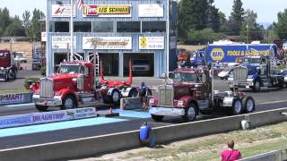 Kenworth W900L vs W900A [upl. by Moffit]