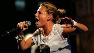 EMMA MARRONE  AMAMI  NUOVO SINGOLO DELLALBUM SCHIENA  RECENSIONE DEL VIDEO UFFICIALE [upl. by Dearborn557]