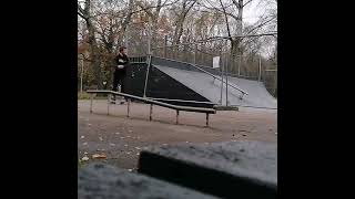 Jumping a fence fail rollerblading [upl. by Assej]