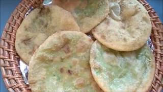 মটরশুঁটির কচুরী । Koraishutir Kochuri recipe  Motor Shutir Kochuri recipe  Bengali Kachori [upl. by Dnallor178]