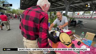 En ce dimanche de vacances scolaires la brocante a fait office de sortie pour certaines familles [upl. by Araeit]