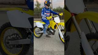 Firing Up a 2006 RM250 2Stroke [upl. by Thurmann]