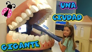 Arantxa en Miami  Voy a una ciudad gigante para niños [upl. by Alasdair]