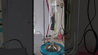 Soxhlet extraction and distillation of herbs [upl. by Zemaj534]