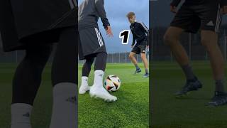 ELASTICO TUTORIAL soccer football fussball [upl. by Abana85]