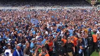 1 8 6 0 Oleo Bamboleo Bamboleo  Löwenstarke Aufstiegsfeier auf dem Rasen des Grünwalder Stadions [upl. by Coulombe]