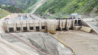 Sediment measurement in a dam [upl. by Leanatan129]