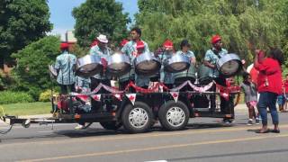 Parade Fête du CANADA Day 2016 Arrondissement Pierrefonds Roxboro [upl. by Lalage]