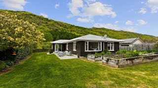 46 Norfolk Street Arrowtown Queenstown Otago [upl. by Tadich]